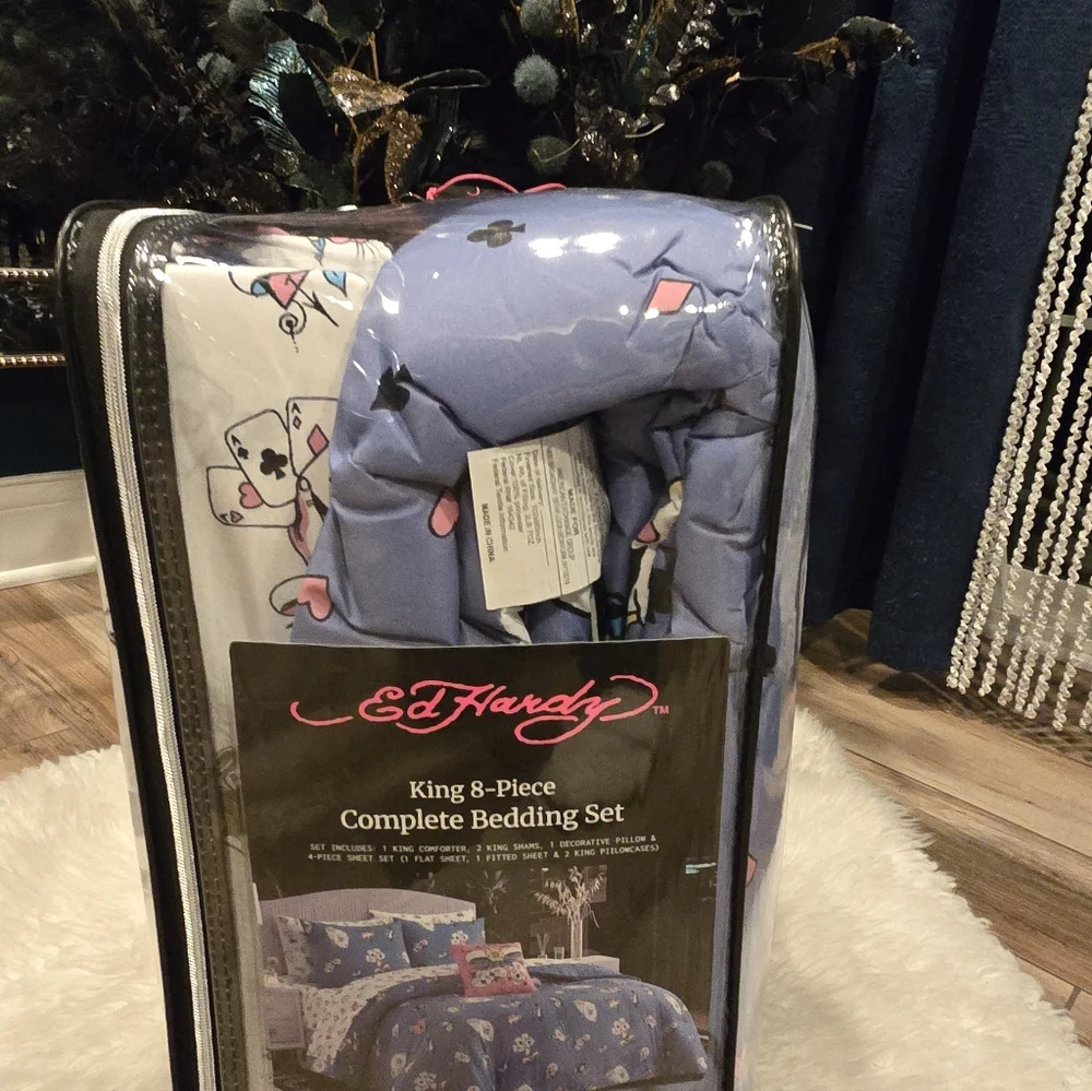 Ed Hardy King 8 piece complete Bedding set new